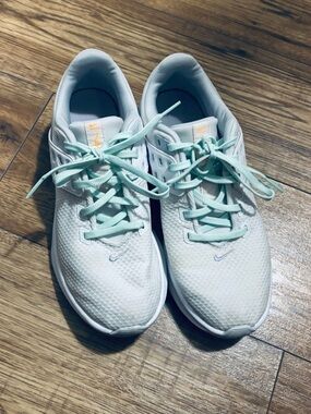 Nike Air Max runners